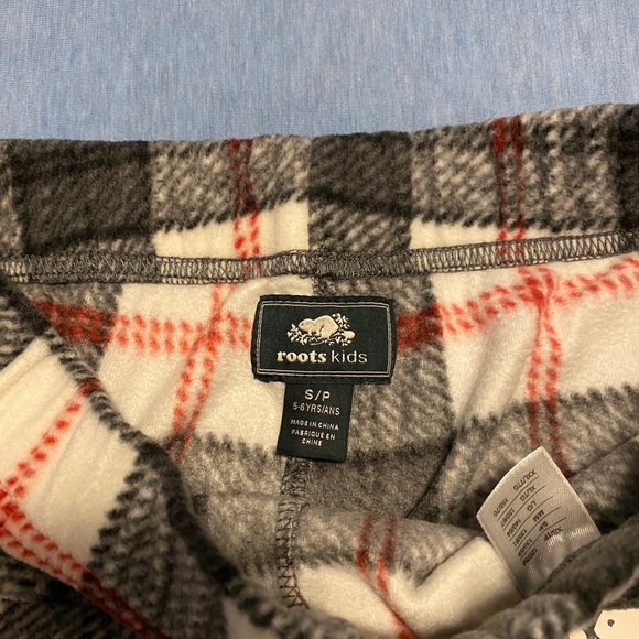 NWOT Roots Kids Long Sleeve Sleep Set - Picture 3 of 3